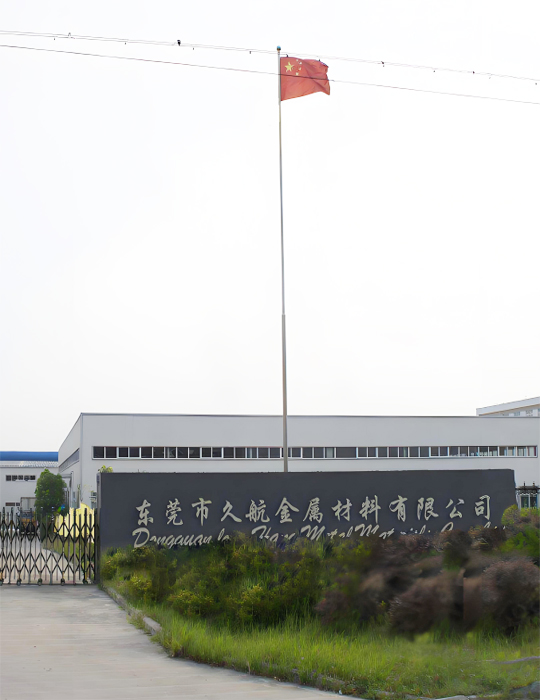 潔臣士科邁柯洗地機(jī)，走進(jìn)車間，領(lǐng)略工業(yè)場景清潔利器